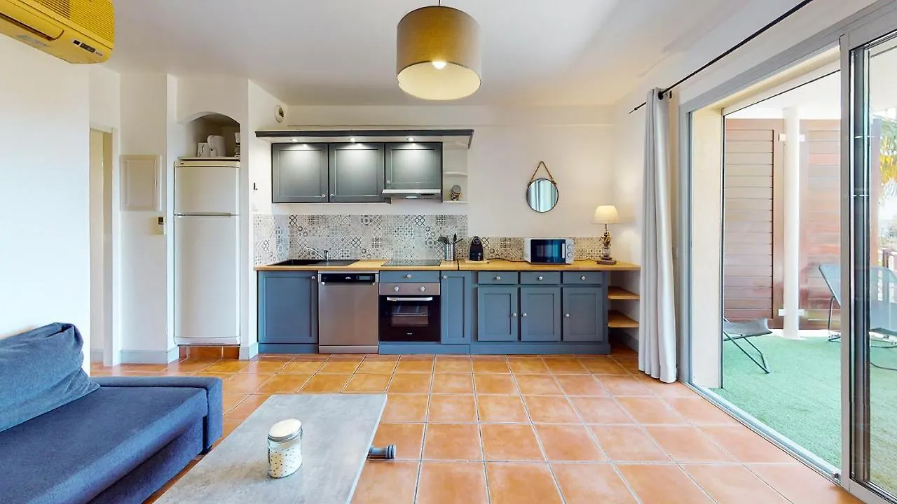 Appartement Les terrasses du Liouquet à La Ciotat 0*,  France