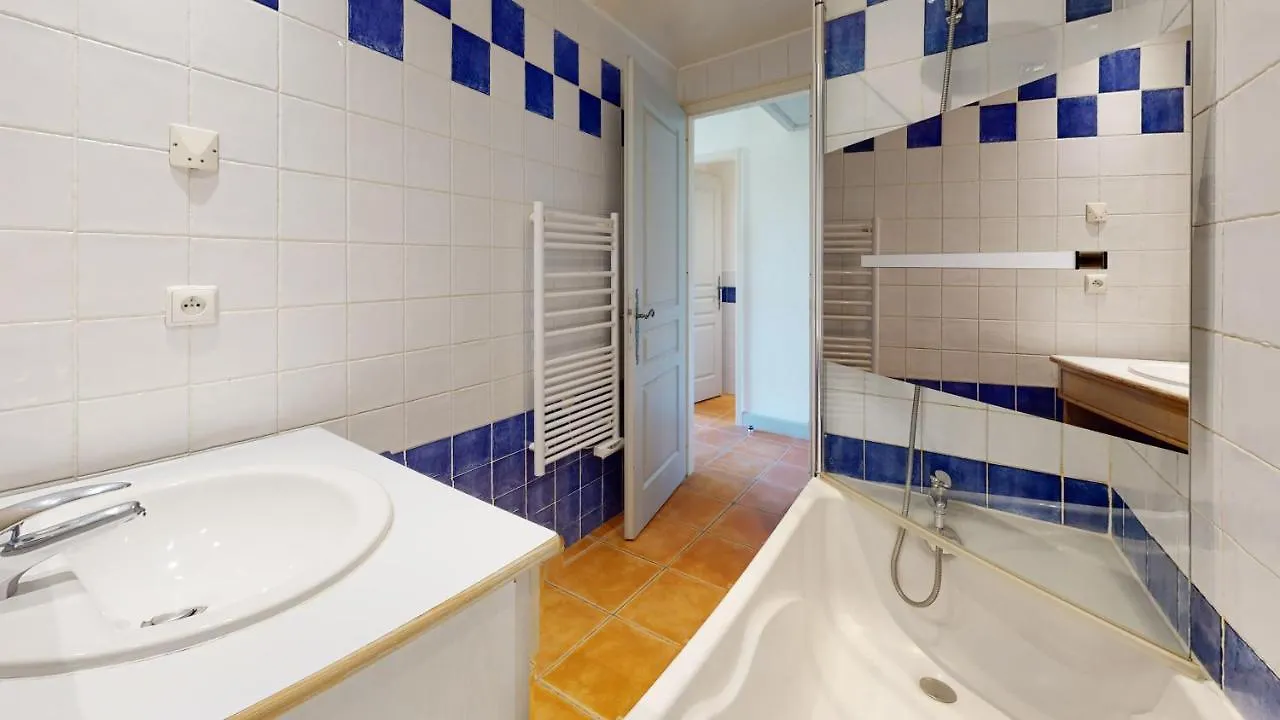 Appartement Les terrasses du Liouquet à La Ciotat 0*,  France